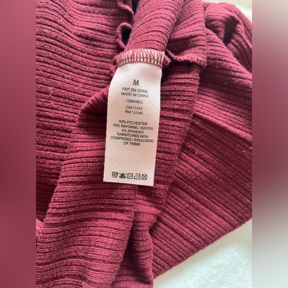 Garage burgundy crop top - Picture 4 of 4